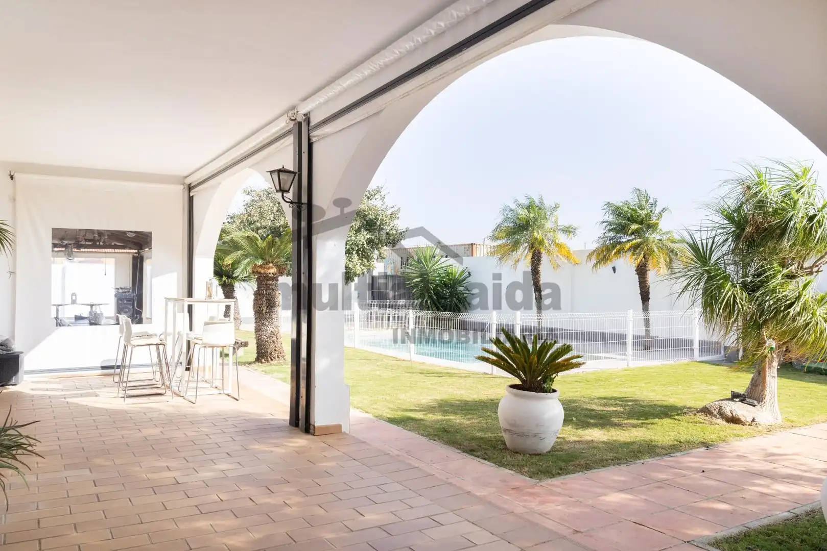 Jardí de Casa o xalet en venda en Sanlúcar de Barrameda amb Jardí privat, Terrassa i Traster