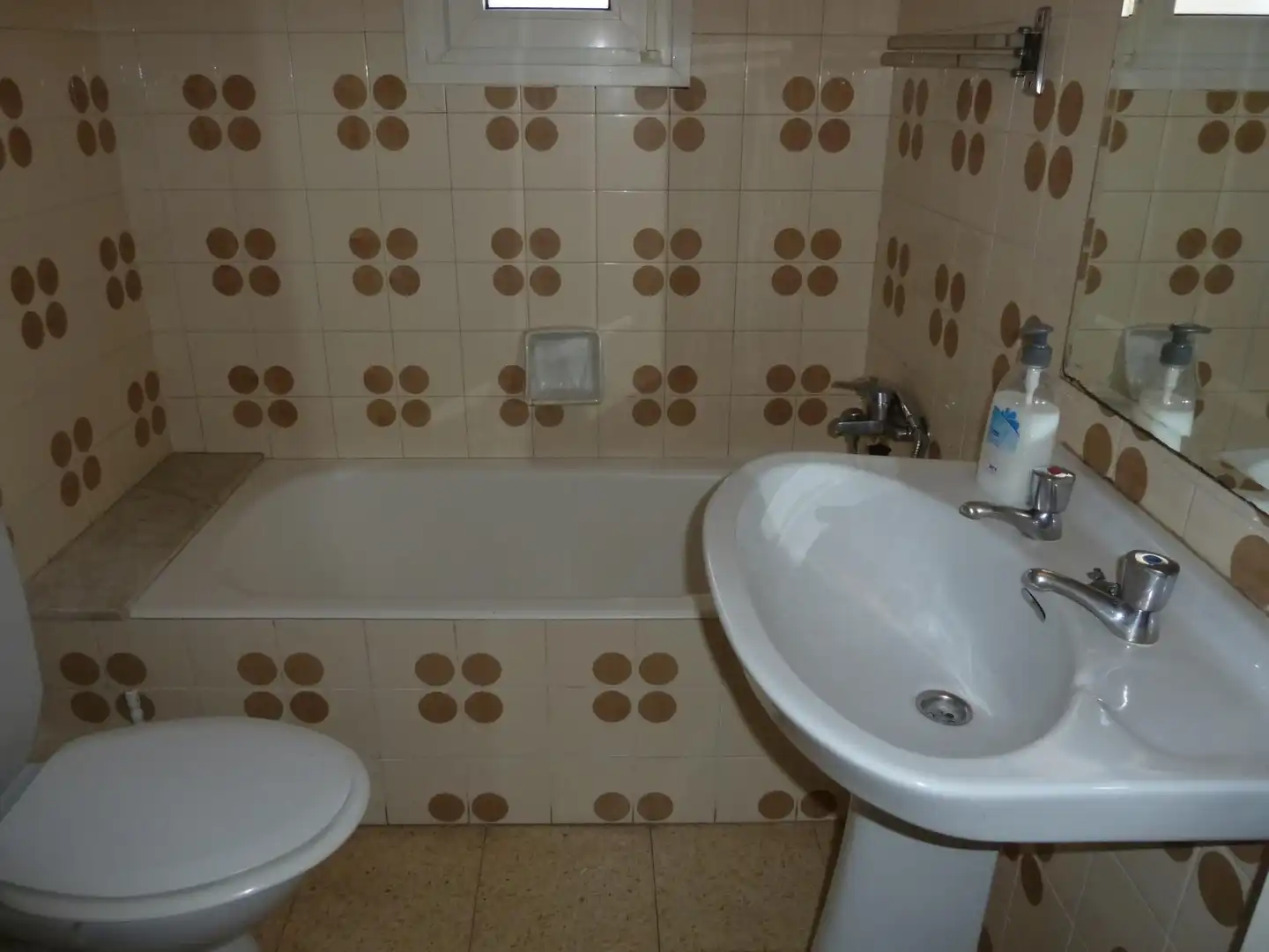 Bathroom of Flat for sale in Ponent - Set Camins