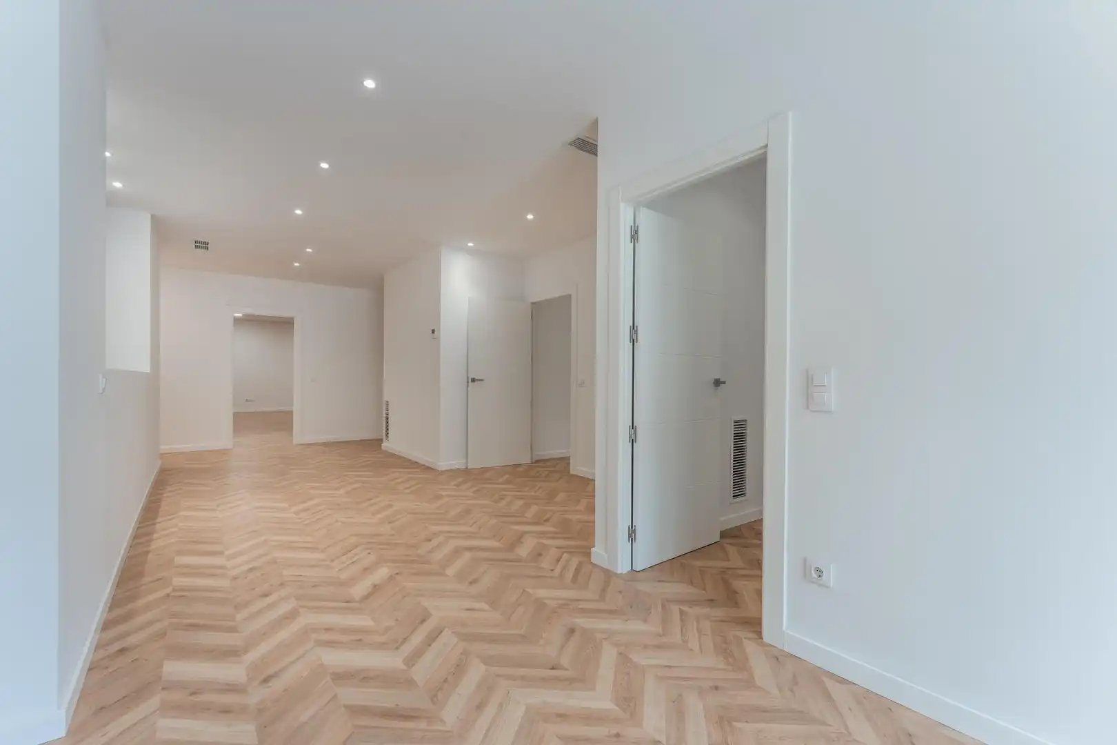 Erdgeschoss zum Verkauf in Montmeló mit Heizung und Balkon