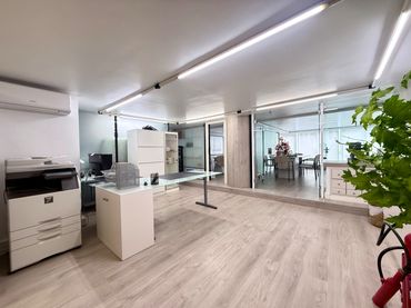 Büro zum Verkauf in Calle Ramón y Cajal