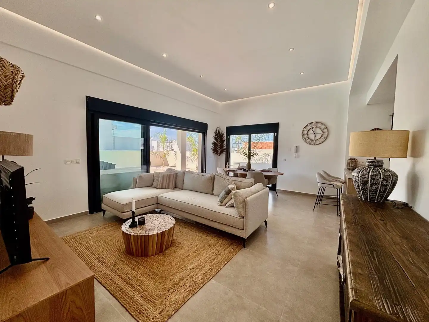 Sala d'estar de Casa o xalet en venda en Rojales amb Jardí privat, Terrassa i Piscina