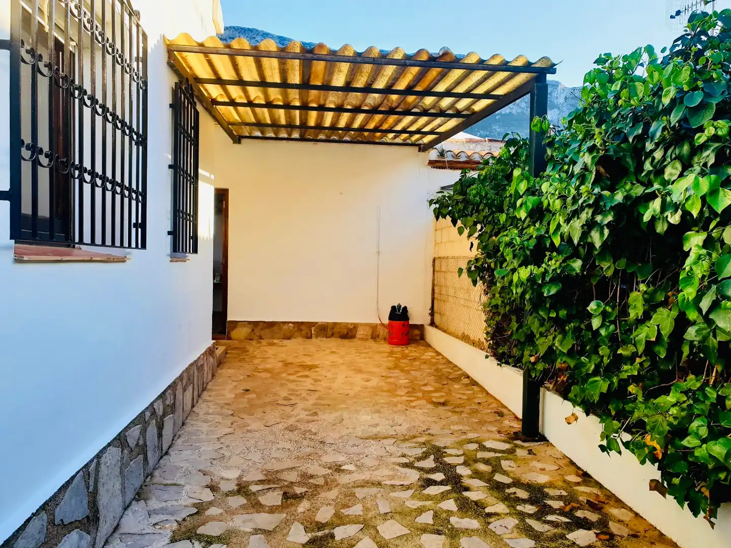 Detached house with pool for sale in El Montgó, imagen 11