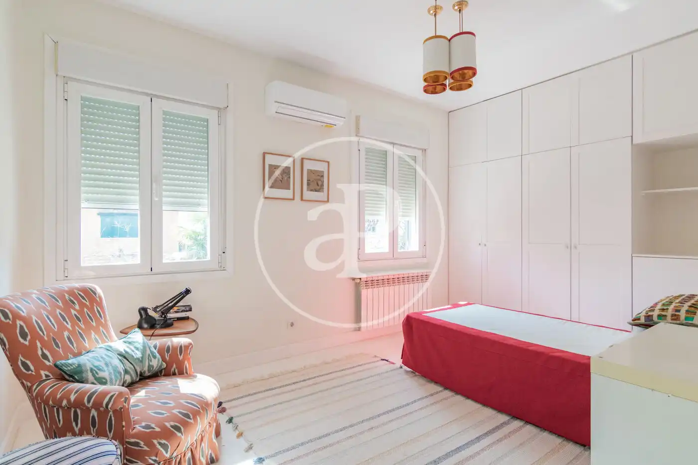 Dormitori de Casa o xalet de lloguer en Madrid amb Aire condicionat, Calefacció i Jardí privat