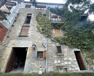 Vista exterior de Casa adosada en venda en Santa Maria d'Oló amb Terrassa