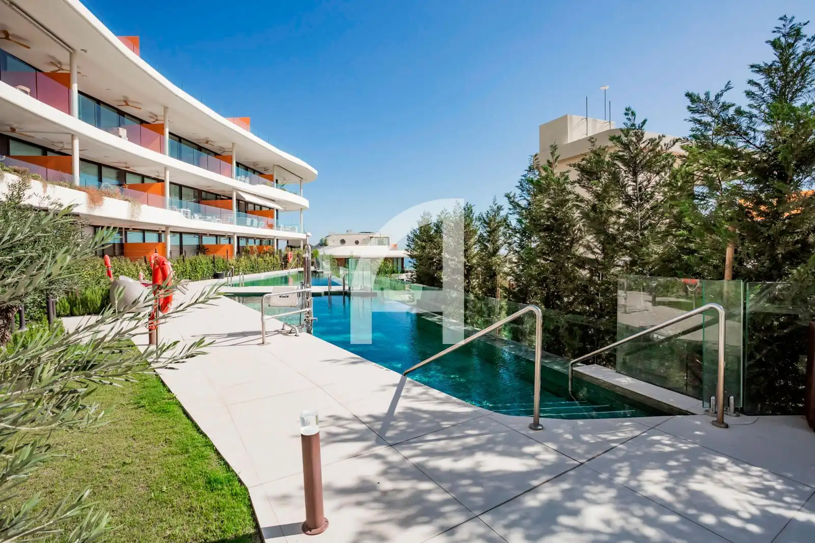 Swimming pool of Flat for rent in Fuengirola  with Air Conditioner, Heating and Private garden