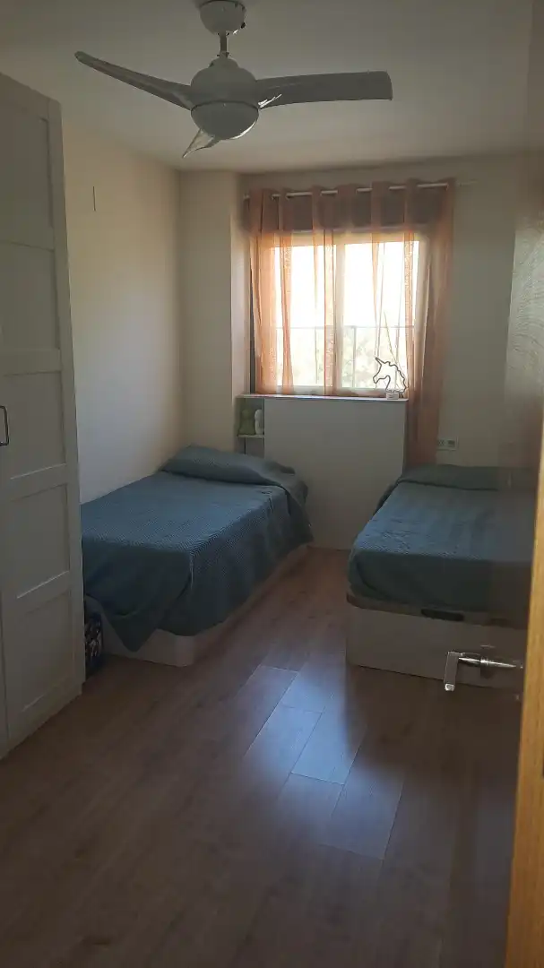 Bedroom of Flat for sale in Córdoba  with Air Conditioner, Heating and Storage room