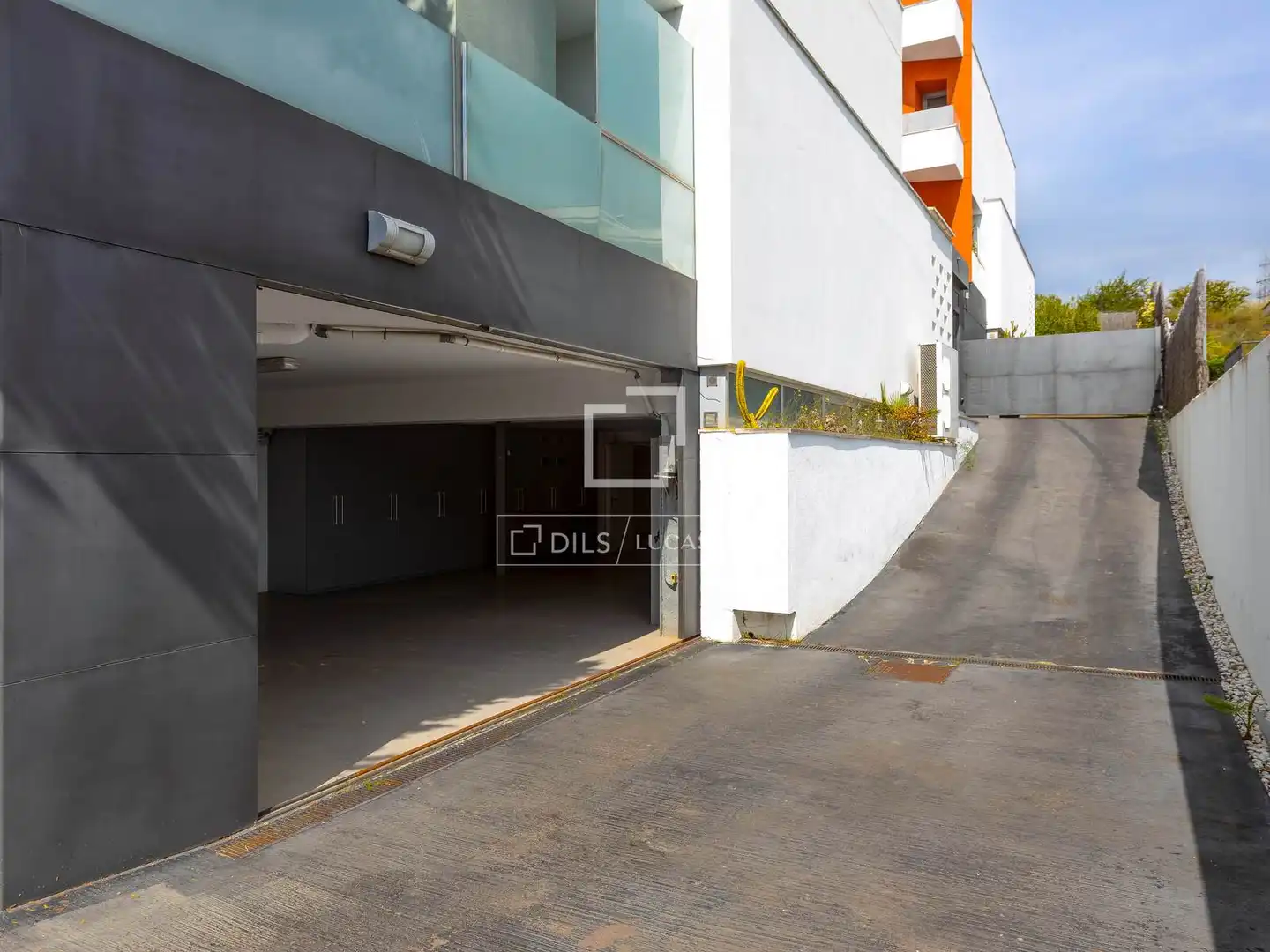 Vista exterior de Casa o xalet en venda en Mataró amb Aire condicionat, Calefacció i Jardí privat