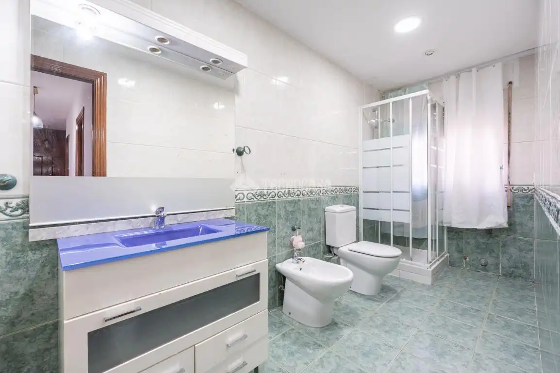 Baño de Piso en venta en Algete con Calefacción y Terraza