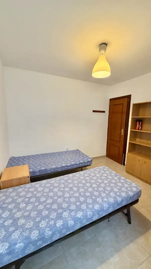 Habitación de Piso en venta en Madrid con Calefacción, Parquet y Amueblado