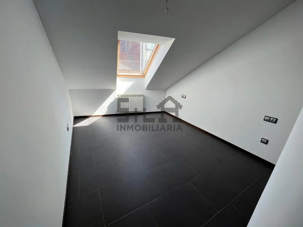 Attic for sale in O Carballiño