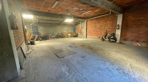SE VENDE BAJO DE OBRA CON PORTAL AUTOMATICO EN FREIXEIRO