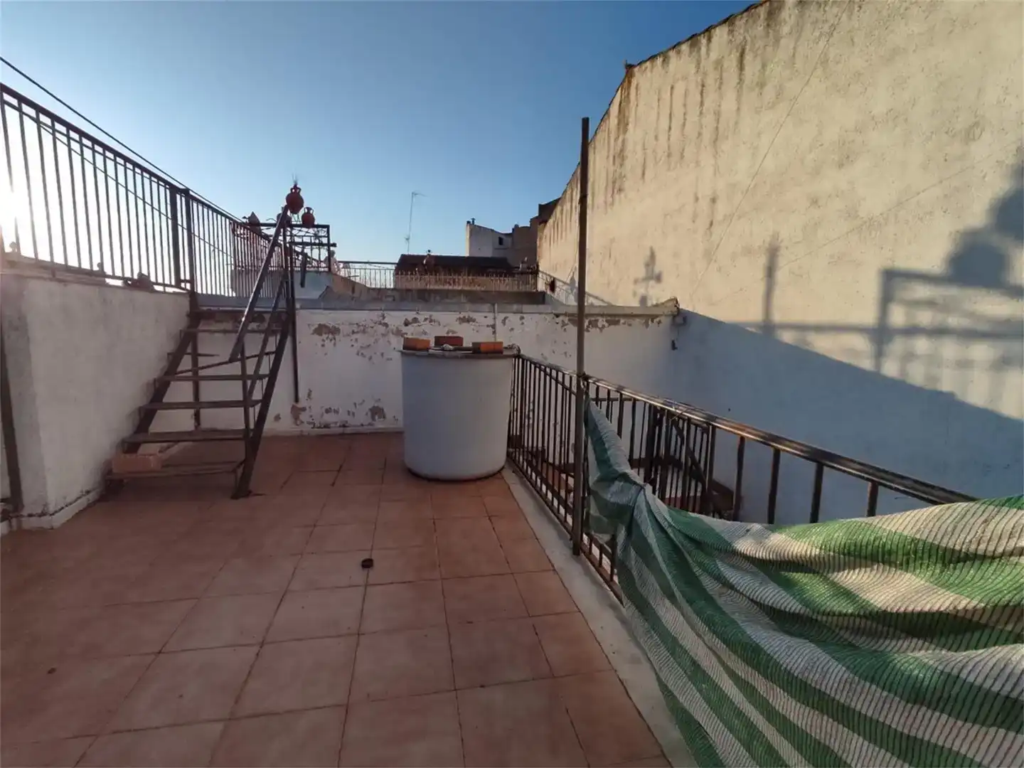 Terrassa de Casa adosada en venda en Valle de la Serena amb Aire condicionat