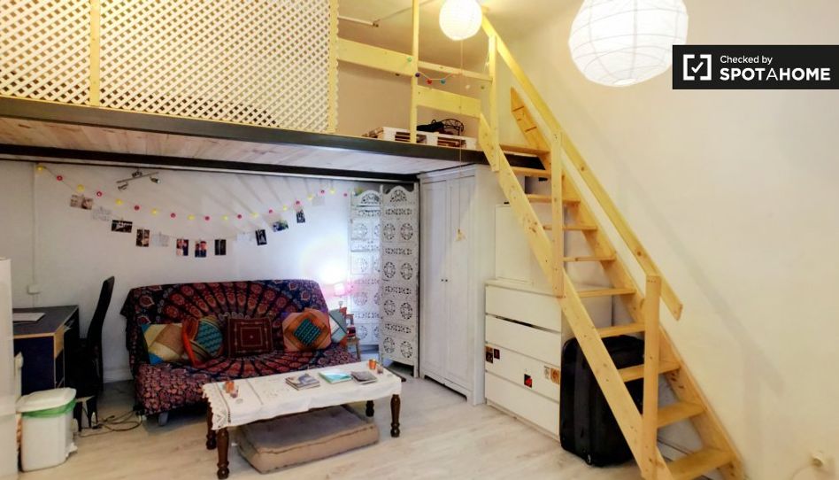 Piso de alquiler en Embajadores - Lavapiés - Imagen 2