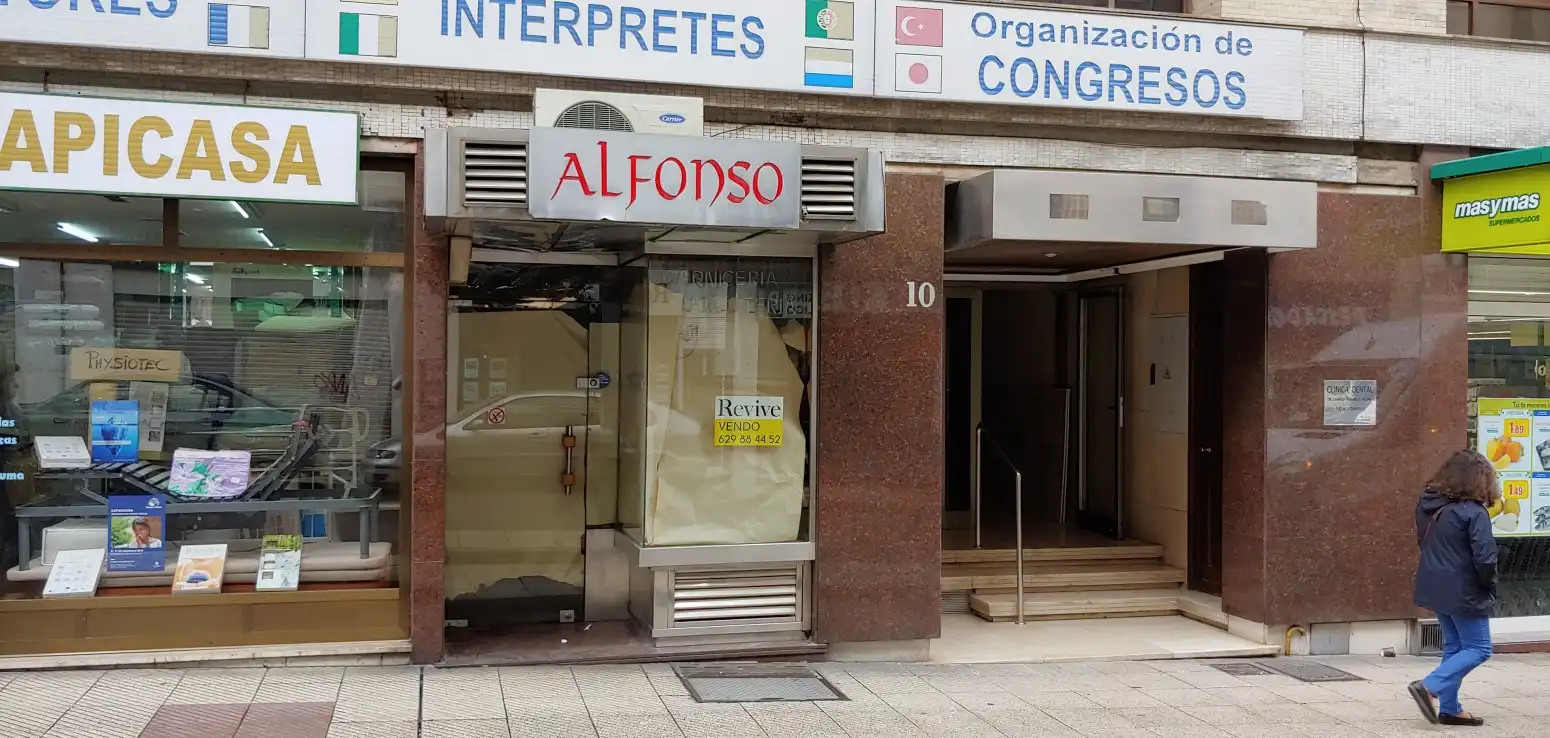 Local comercial de lloguer a GONZALEZ BESADA 10, imagen 2