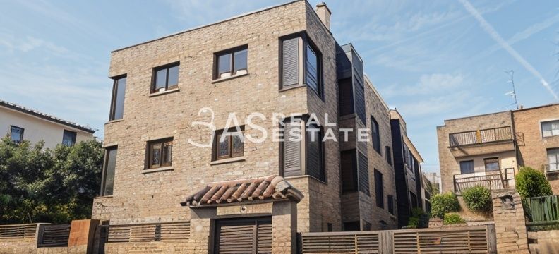 Vista exterior de Pis en venda en Pozuelo de Alarcón amb Aire condicionat i Moblat