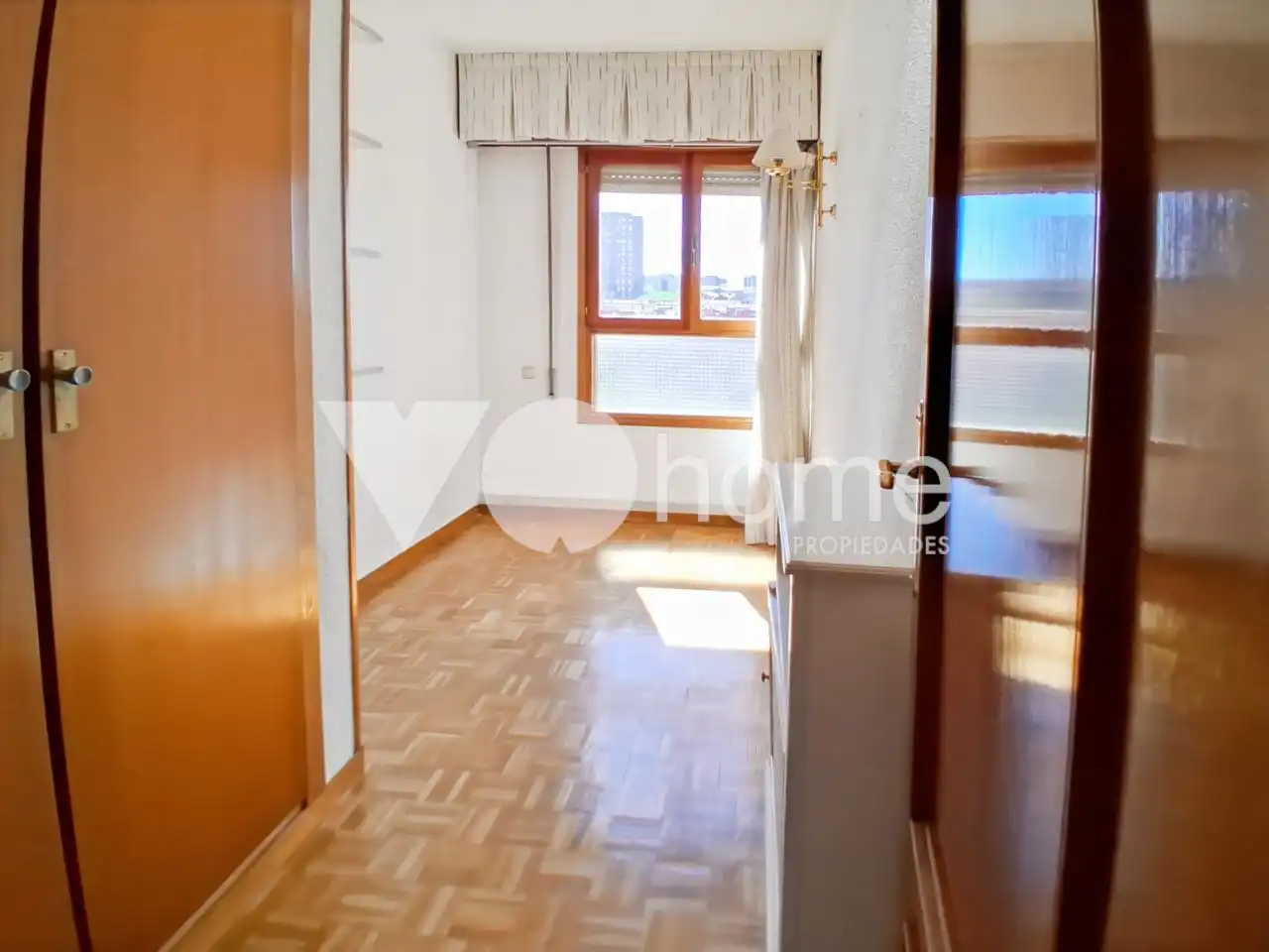 Bedroom of Flat for sale in Madrid  with Air Conditioner, Heating and Terrace