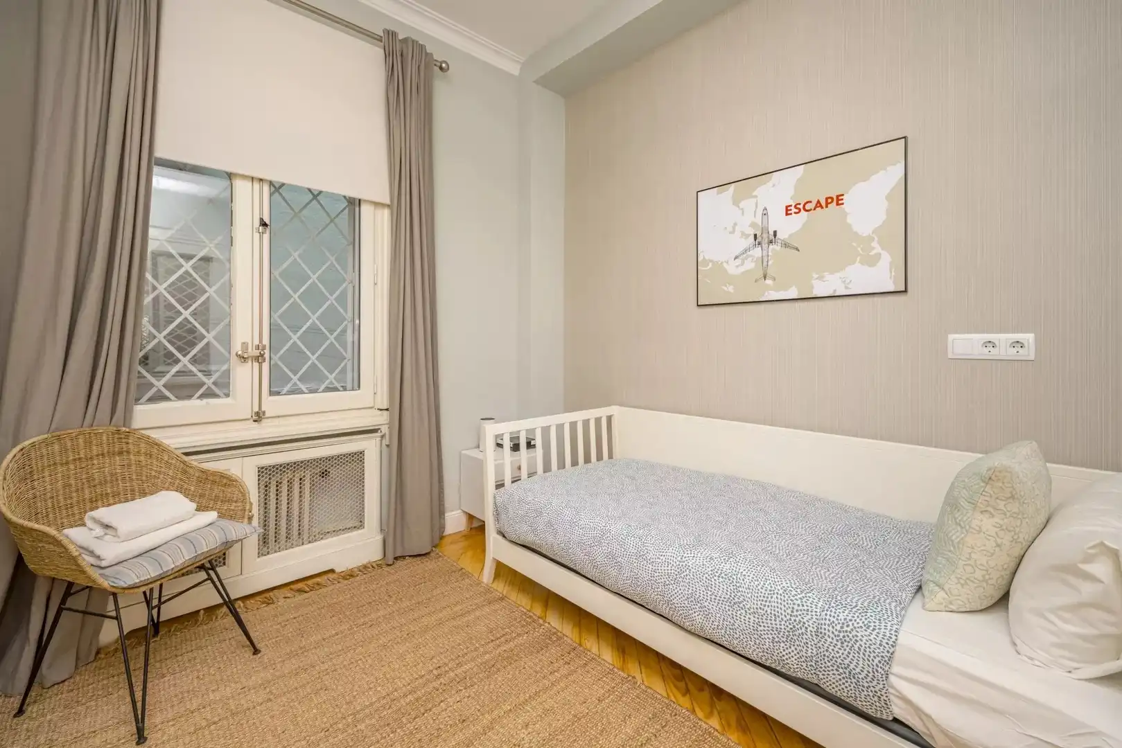Bedroom of Flat for rent in Madrid  with Air Conditioner, Heating and Terrace