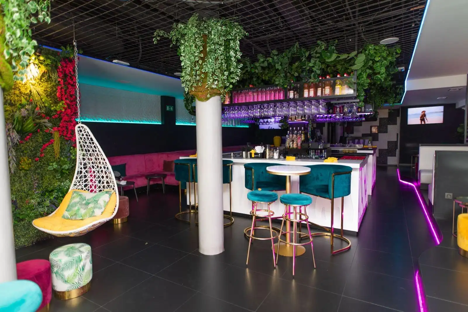 Business premises to rent in La Avanzada - La Cueva