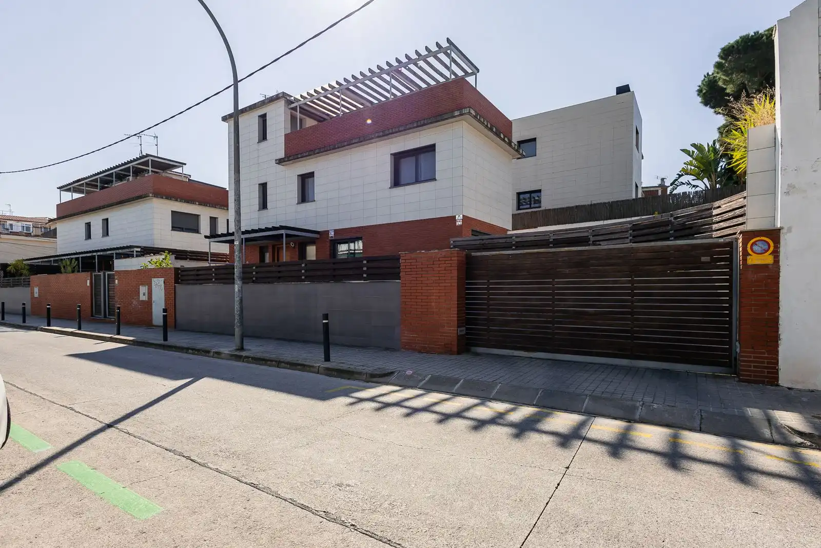 Exterior view of Houses for sale in Castelldefels  with Air Conditioner, Heating and Parquet flooring