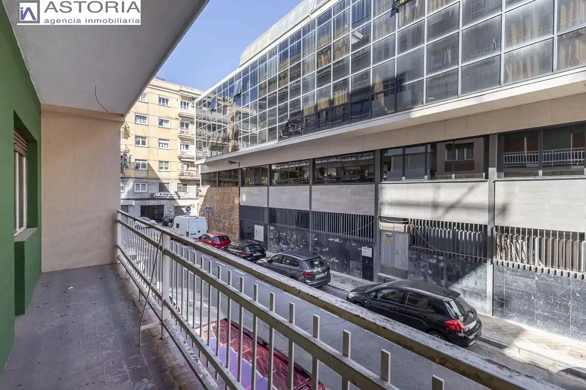 Piso con ascensor en venta en MARIA LUISA DE DIOS 4, imagen 3