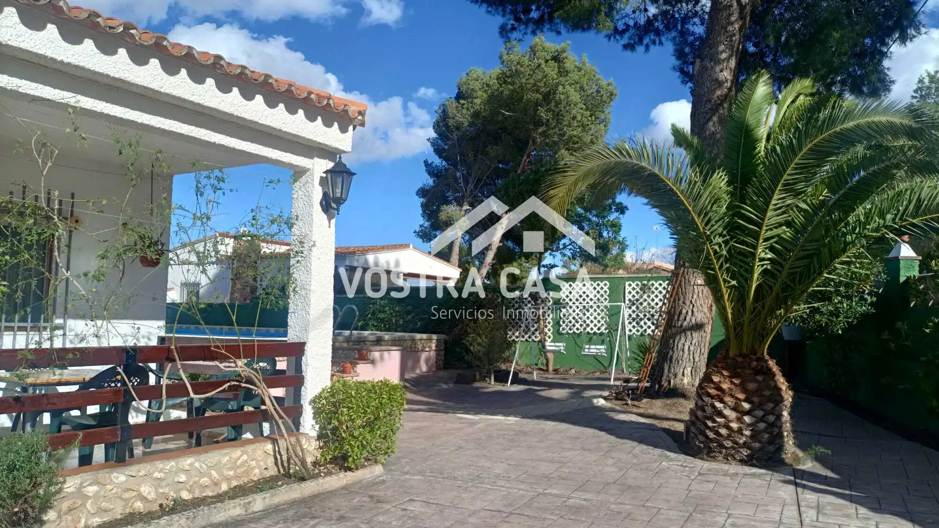 Vista exterior de Casa o chalet de alquiler en Chiva con Calefacción y Piscina