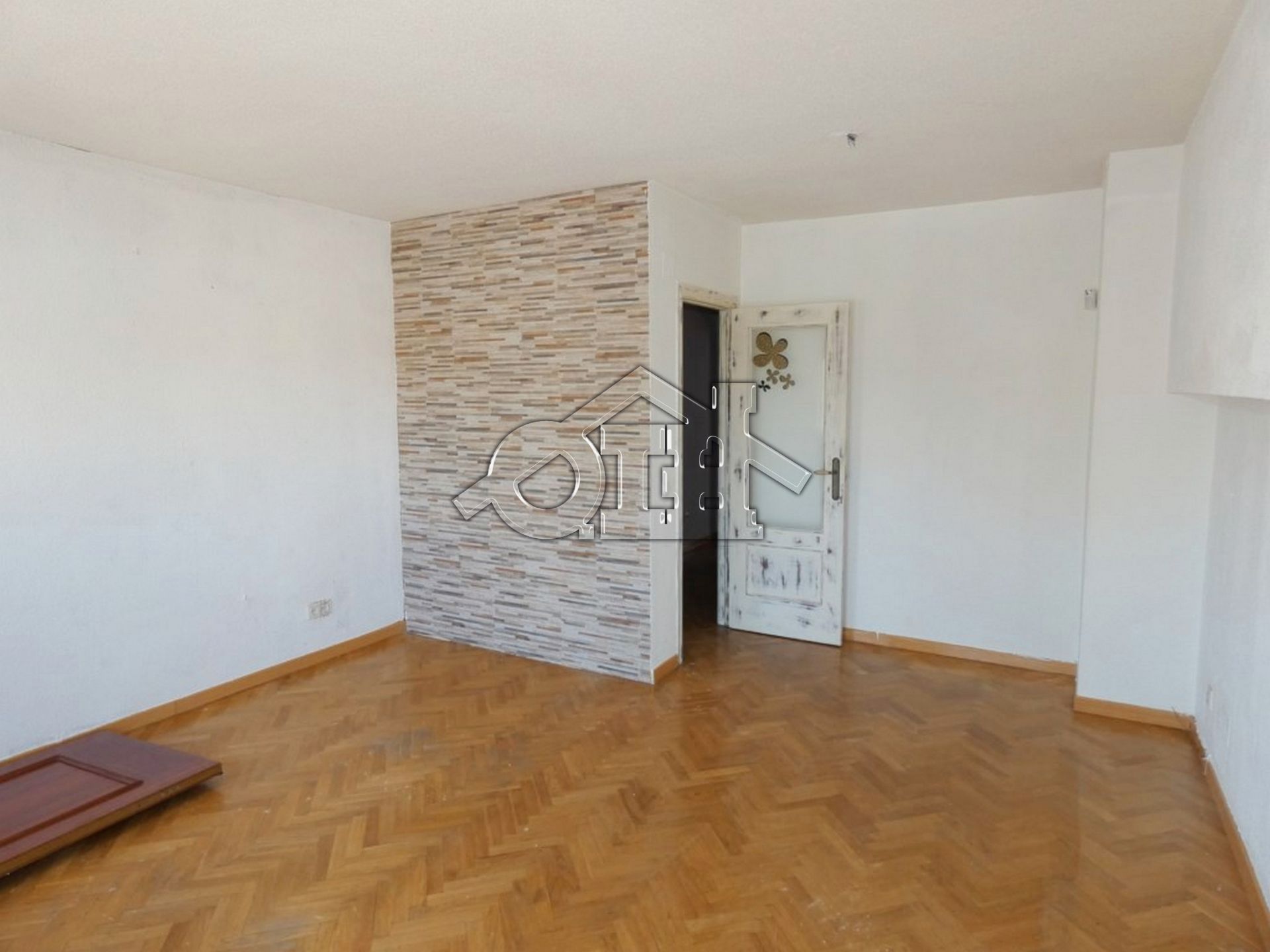 Habitación de Dúplex en venta en Torres de la Alameda con Aire acondicionado, Calefacción y Parquet
