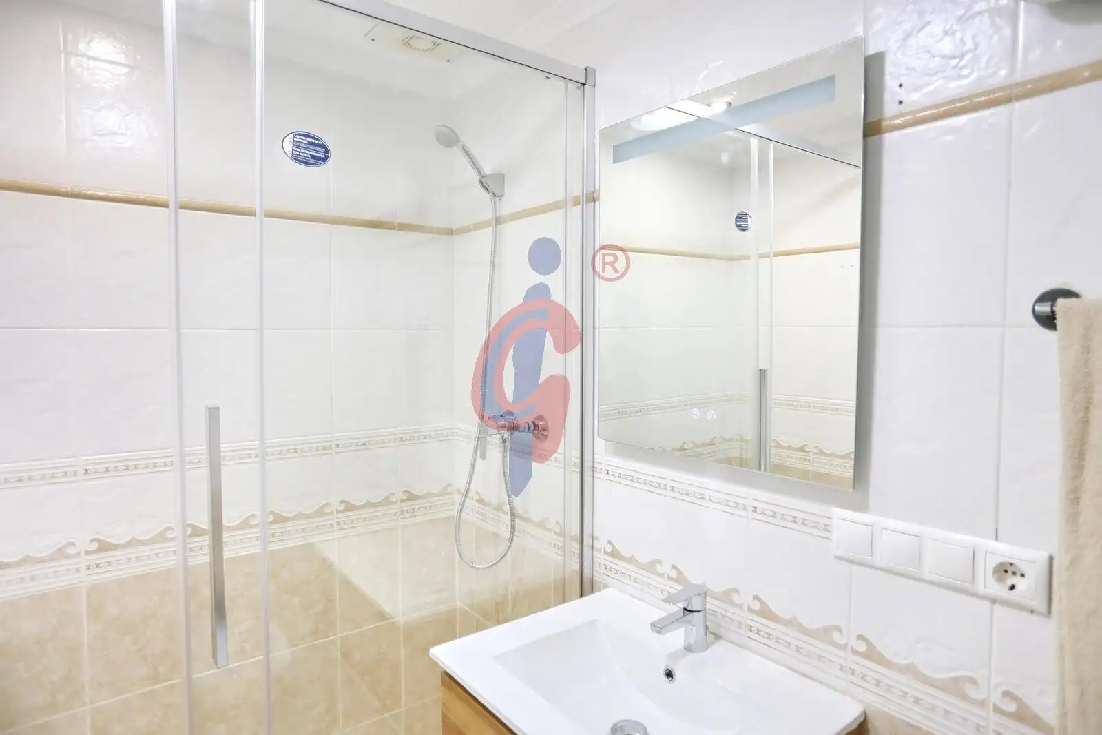 Bathroom of Houses for sale in Torrevieja  with Air Conditioner, Terrace and Furnished