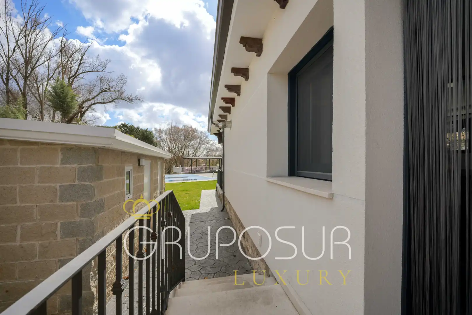 Vista exterior de Casa o chalet en venta en Valladolid con Aire acondicionado, Calefacción y Jardín privado