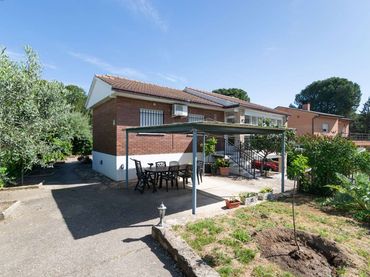 Chalet con piscina en venta en San Martín de Valdeiglesias