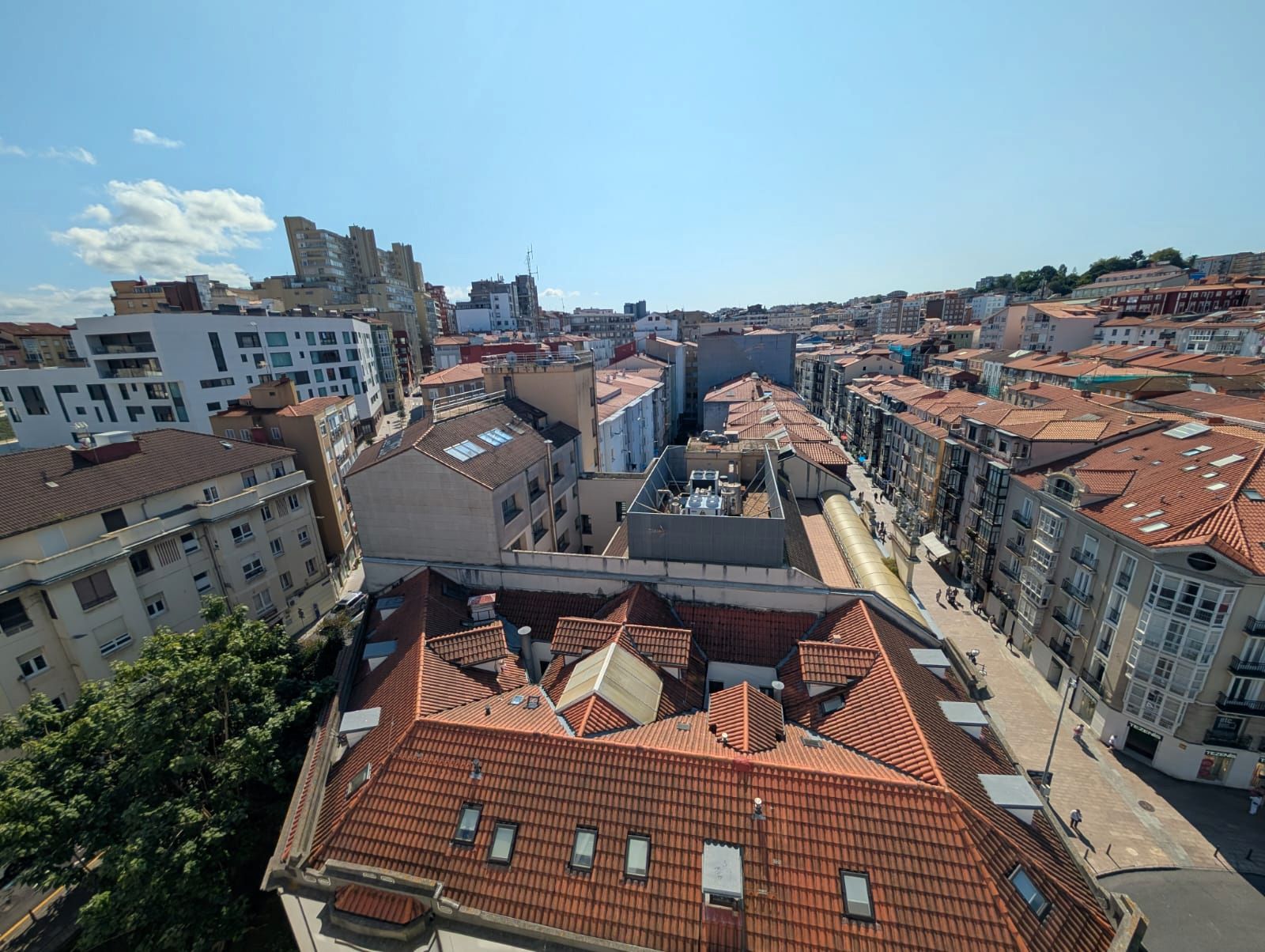 Vista exterior de Pis en venda en Santander amb Calefacció