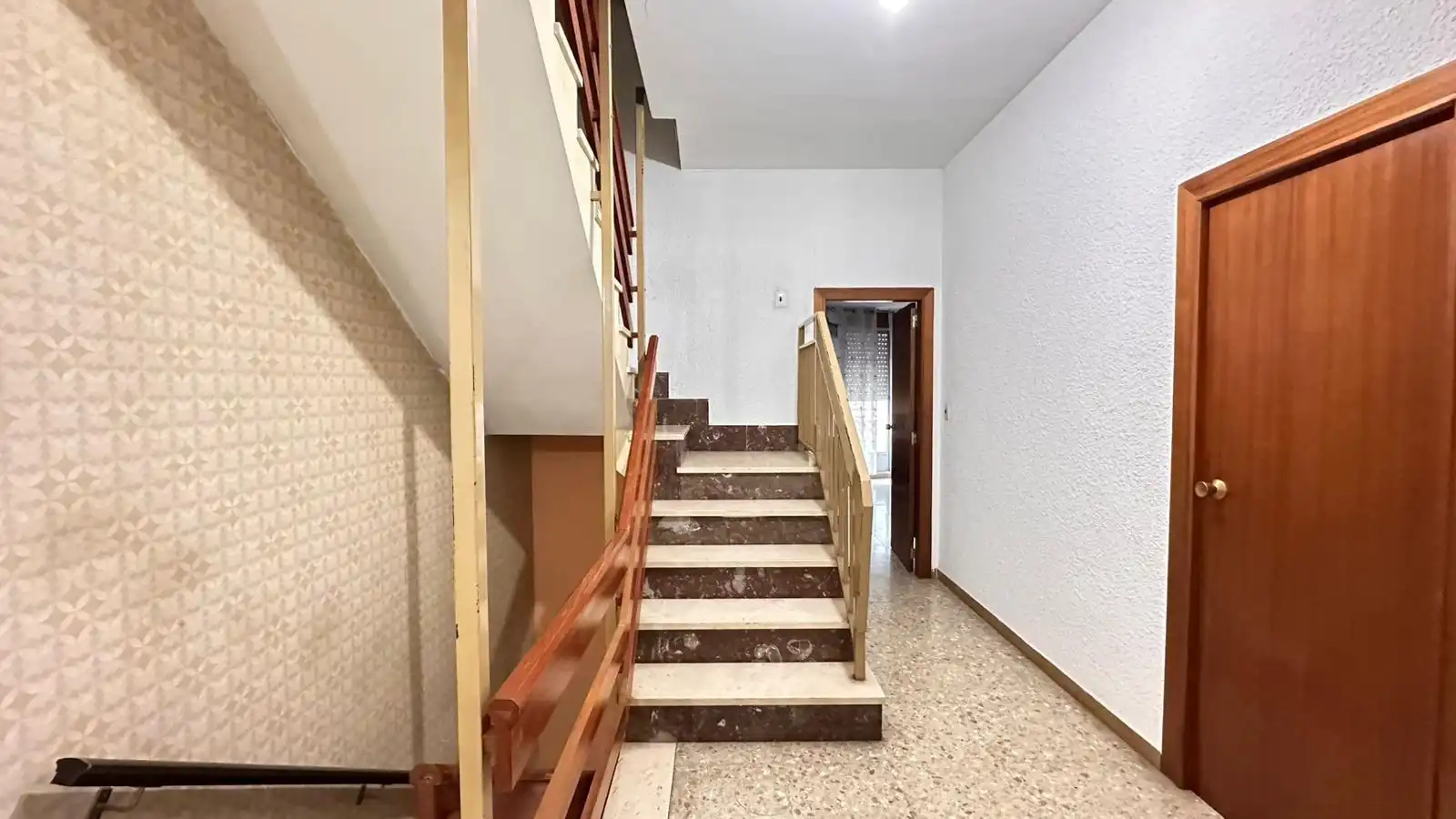 Houses for sale in Carlet  with Terrace, Storage room and Balcony