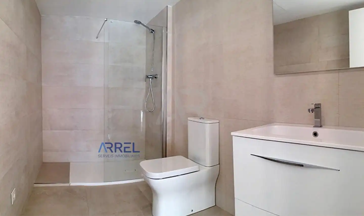 Baño de Piso en venta en Alella con Aire acondicionado y Terraza