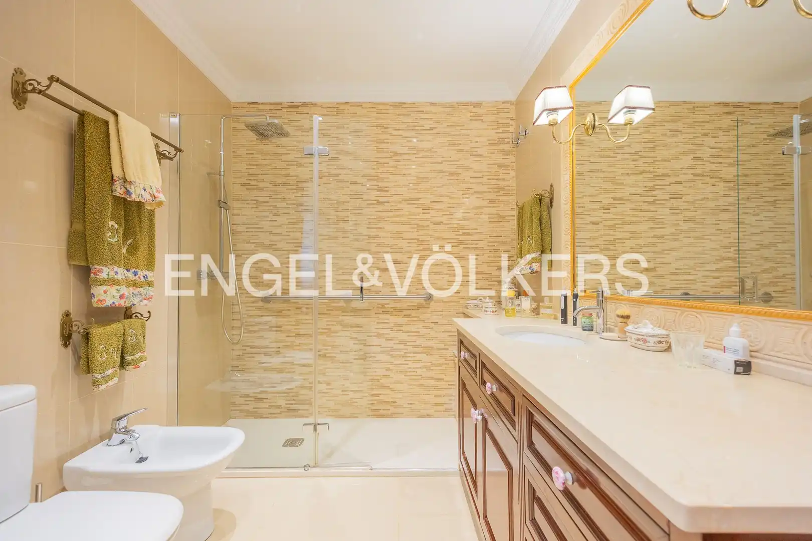 Baño de Casa o chalet en venta en Loiu con Calefacción, Jardín privado y Trastero