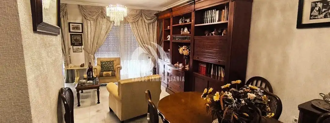 Piso en venta en ZONA DE LA TRINIDAD , Zona Centro