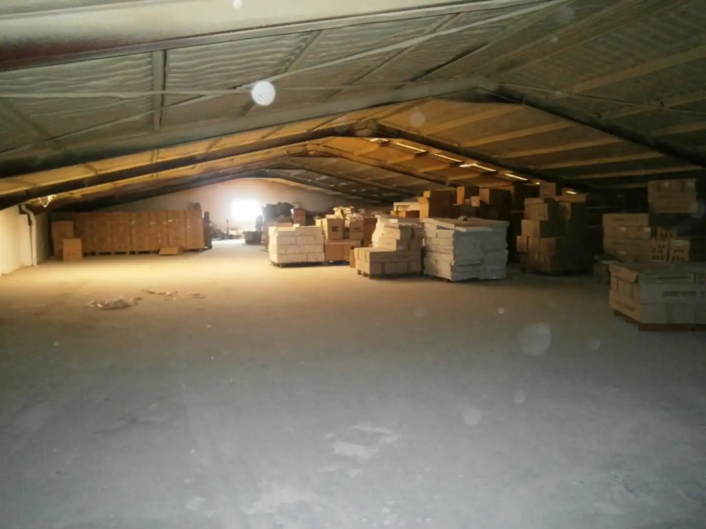 Fabrikhallen zur Miete in Elciego