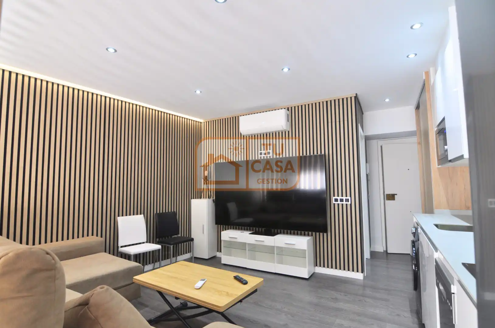 Sala de estar de Apartamento de alquiler en Cáceres con Aire acondicionado, Calefacción y Amueblado