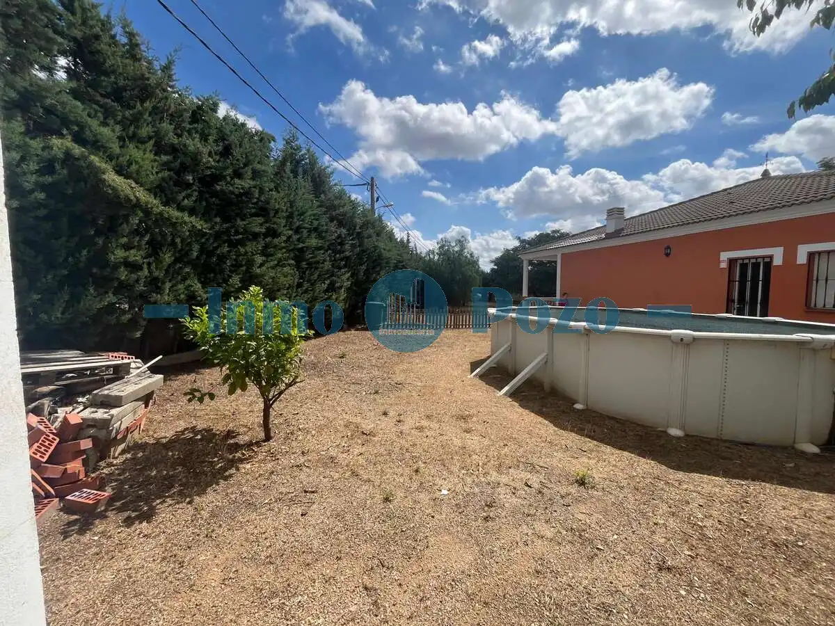 Chalet con piscina en venta en Almendralejo, imagen 5