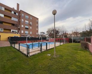 Piscina de Dúplex en venda en Getafe amb Calefacció, Jardí privat i Terrassa