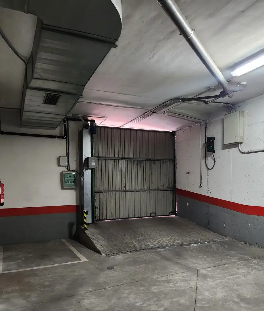 Parkplatz mit Aufzug zum Verkauf in Calle Pedro Alonso, imagen 3
