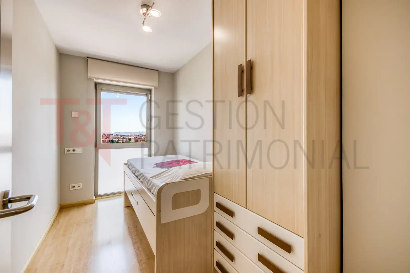 Bedroom of Flat for sale in Sabadell  with Air Conditioner, Heating and Terrace