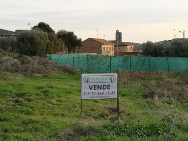 Terreno residenziale in vendita a Calle Pera Pere 8