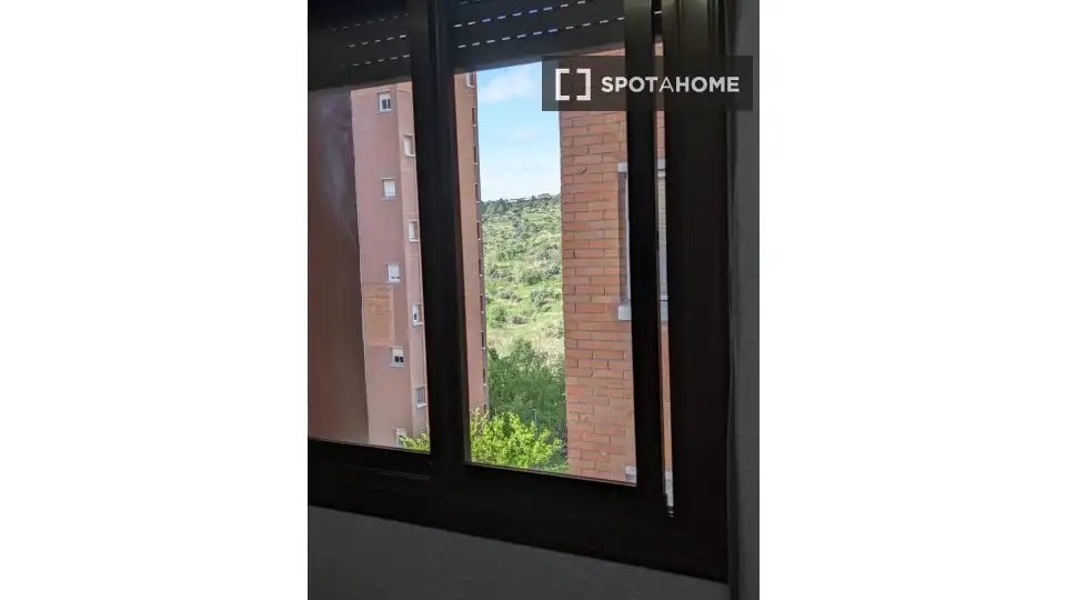 Balcony of Flat for share in Terrassa  with Air Conditioner, Heating and Furnished
