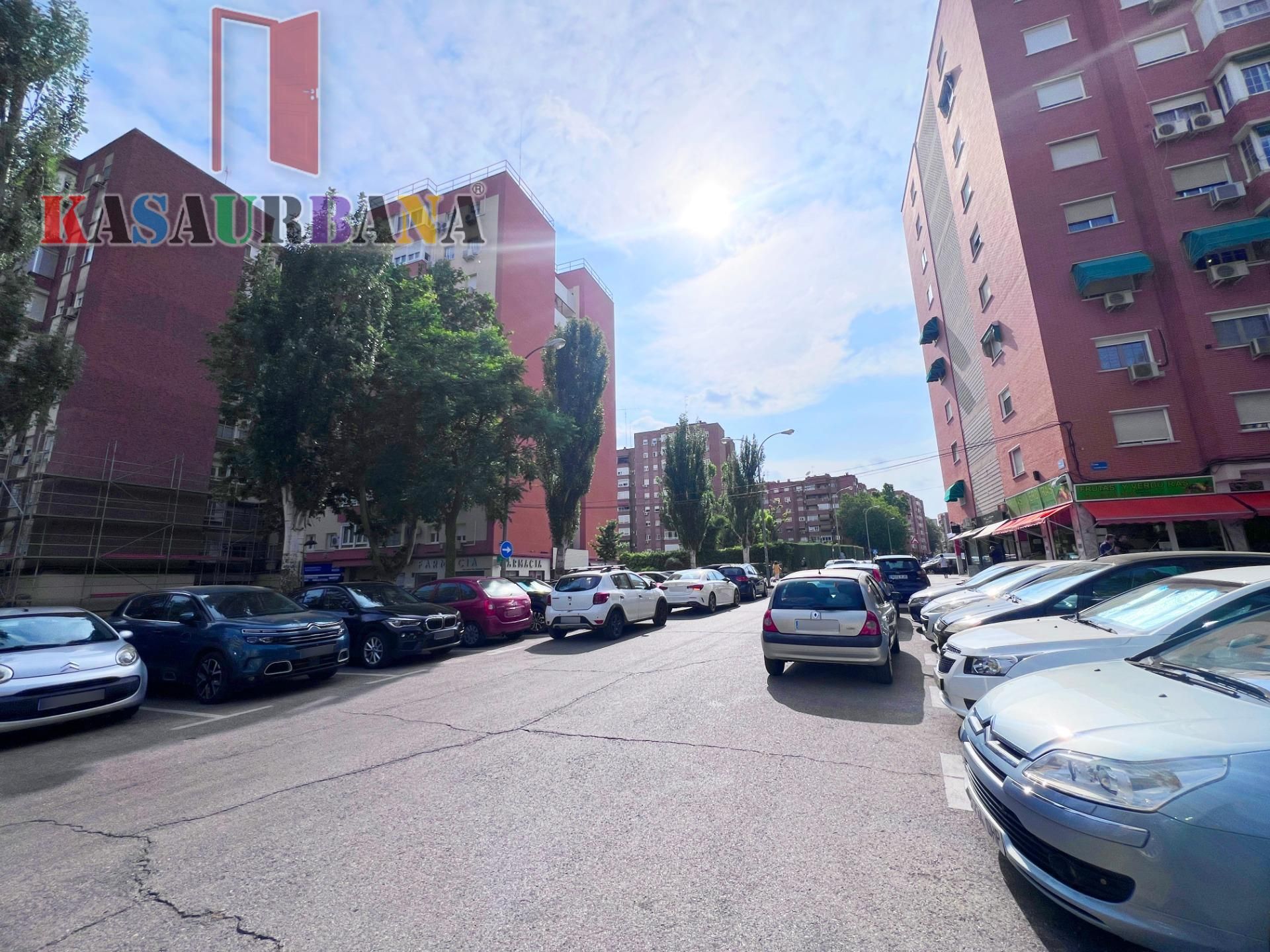 Exterior view of Flat for sale in Fuenlabrada  with Air Conditioner, Heating and Terrace