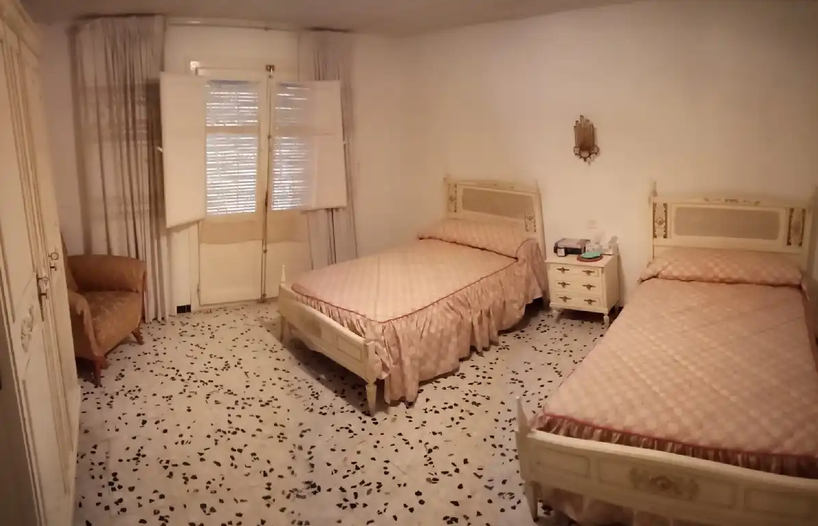 Dormitori de Finca rústica en venda en Calatorao amb Jardí privat, Terrassa i Moblat