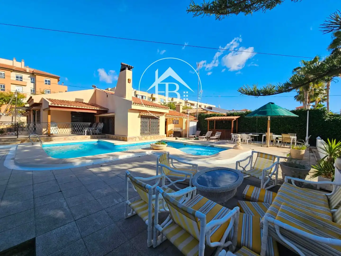 Vista exterior de Casa o chalet en venta en Mutxamel con Aire acondicionado, Calefacción y Trastero