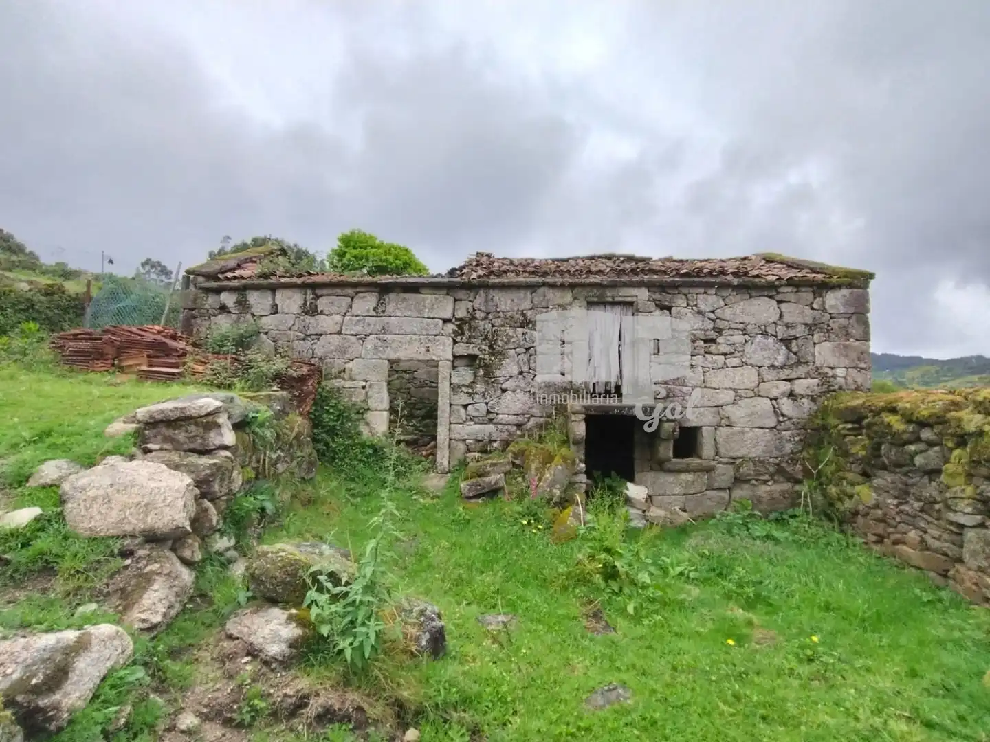 Exterior view of Country homes for sale in Fornelos de Montes