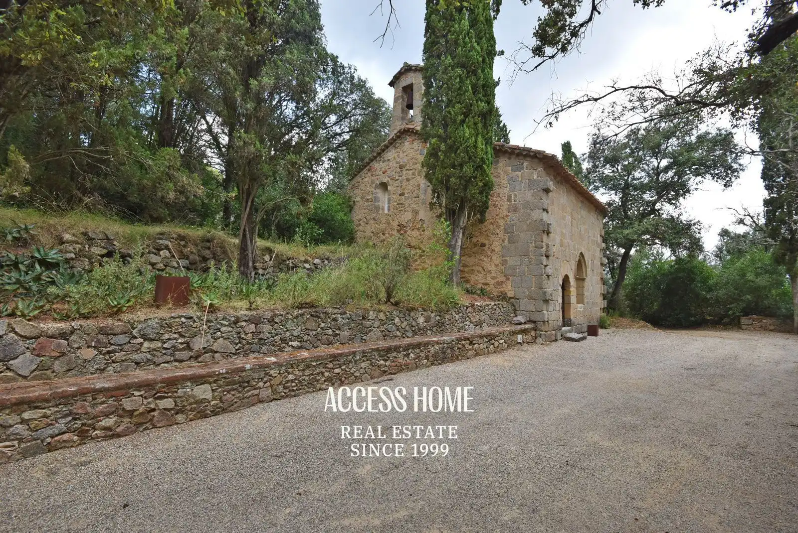 Außenansicht von Country house zum Verkauf in Argentona mit Heizung