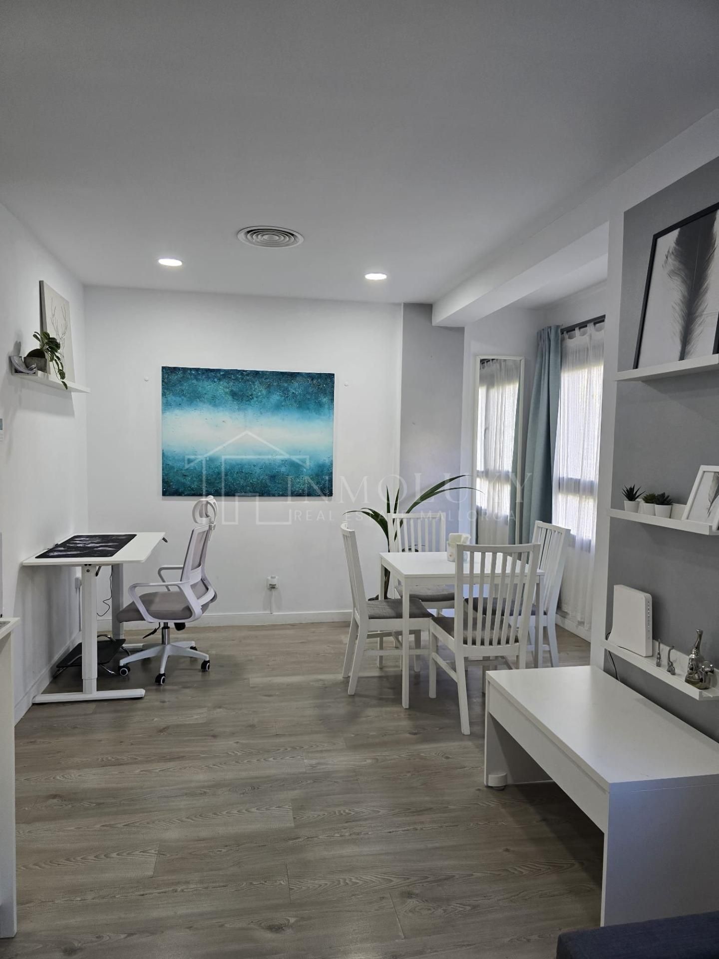 Menjador de Apartament de lloguer en  Palma de Mallorca amb Aire condicionat i Terrassa