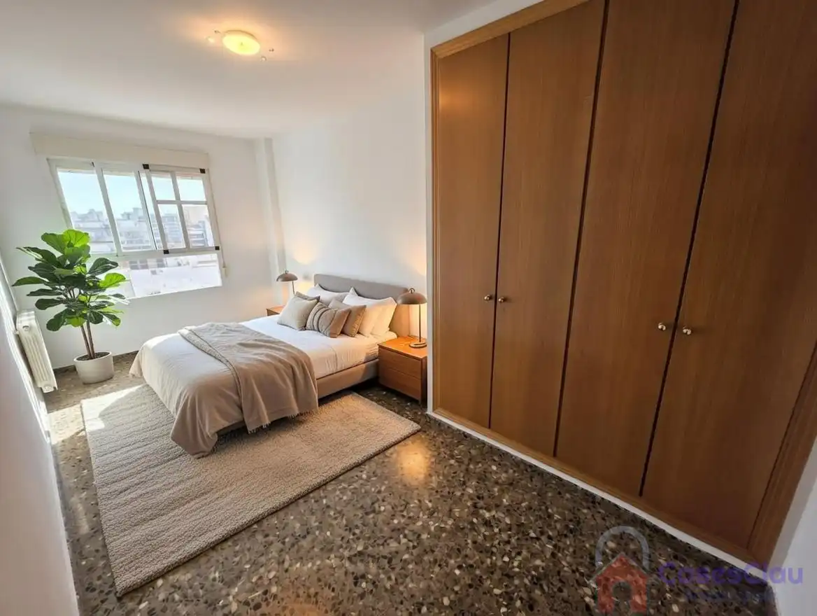 Schlafzimmer von Dachboden zum Verkauf in Castellón de la Plana / Castelló de la Plana mit Klimaanlage, Heizung und Terrasse