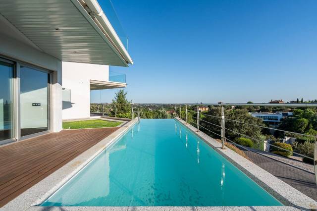 Casa-chalet en Venta en Calle GERIFALTE en Molino de la Hoz